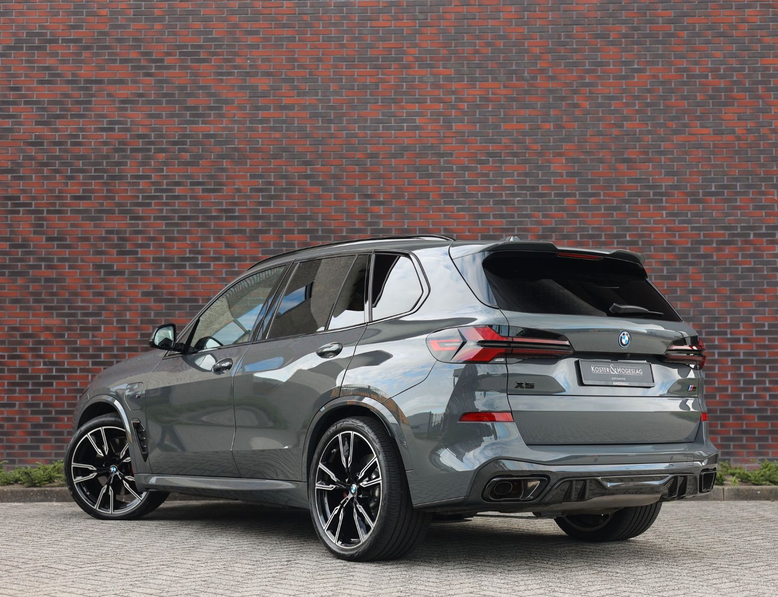 BMW X5 50e xDrive | M Performance - Skylounge imagem 2