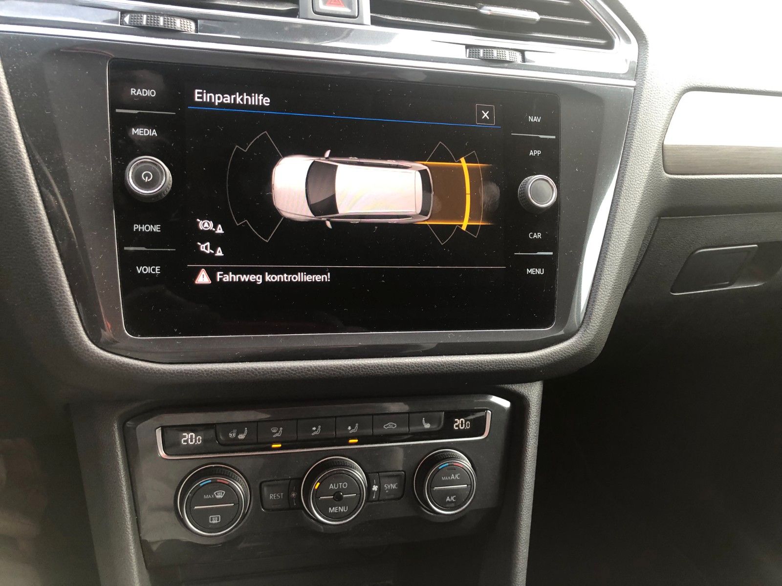 Fahrzeugabbildung Volkswagen Tiguan Allspace Comfortline 7 Sitzer/Automatik