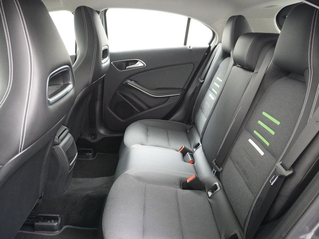 Mercedes-Benz A 160 Ambition Led navi