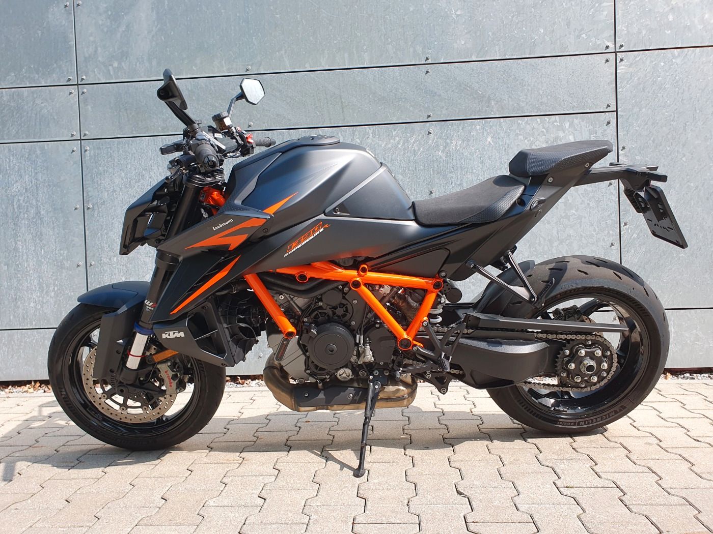 Fahrzeugabbildung KTM 1390 Super Duke R Evo 2024