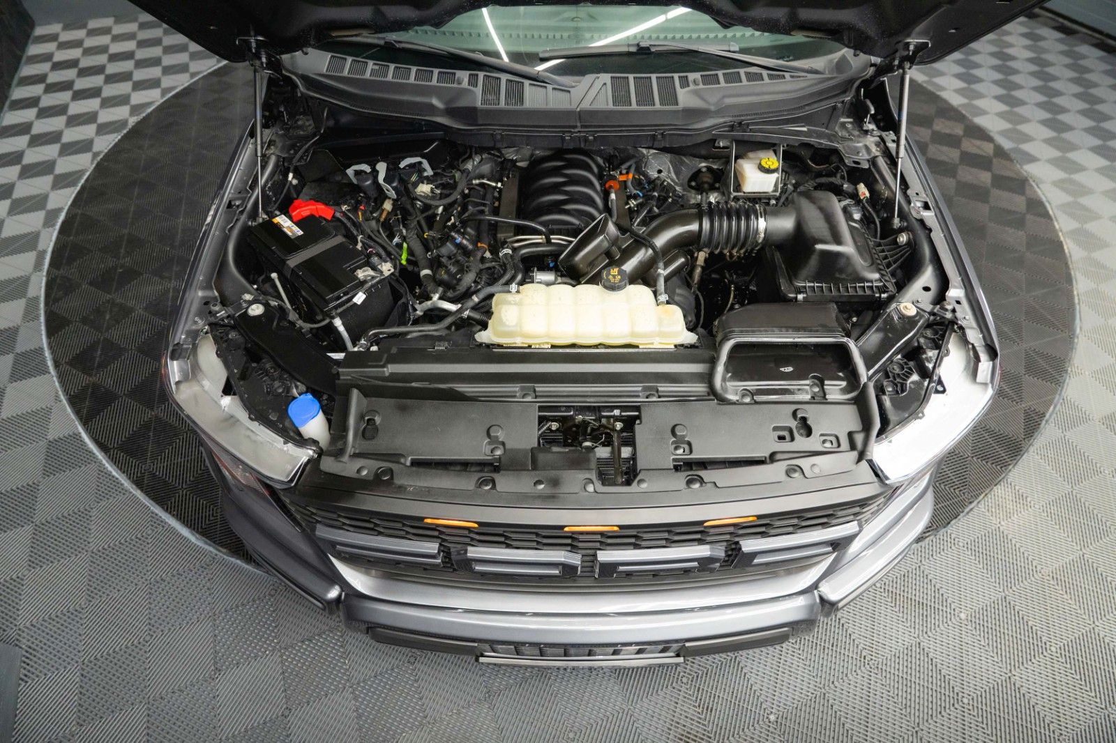Fahrzeugabbildung Ford F150 5.0L V8 4x4 SuperCrew Longbed RAPTOR 19%