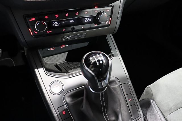 Ibiza 1.0 TSI 110 PS Xcellence ACC NAVI SHZ LED