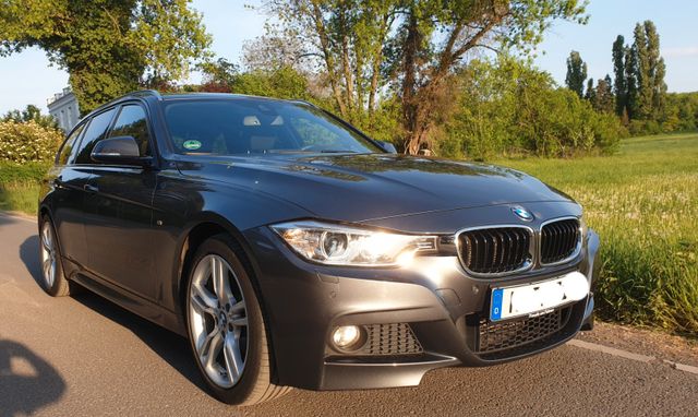 BMW 320d Touring M-Sportpaket Panoramadach Vollleder