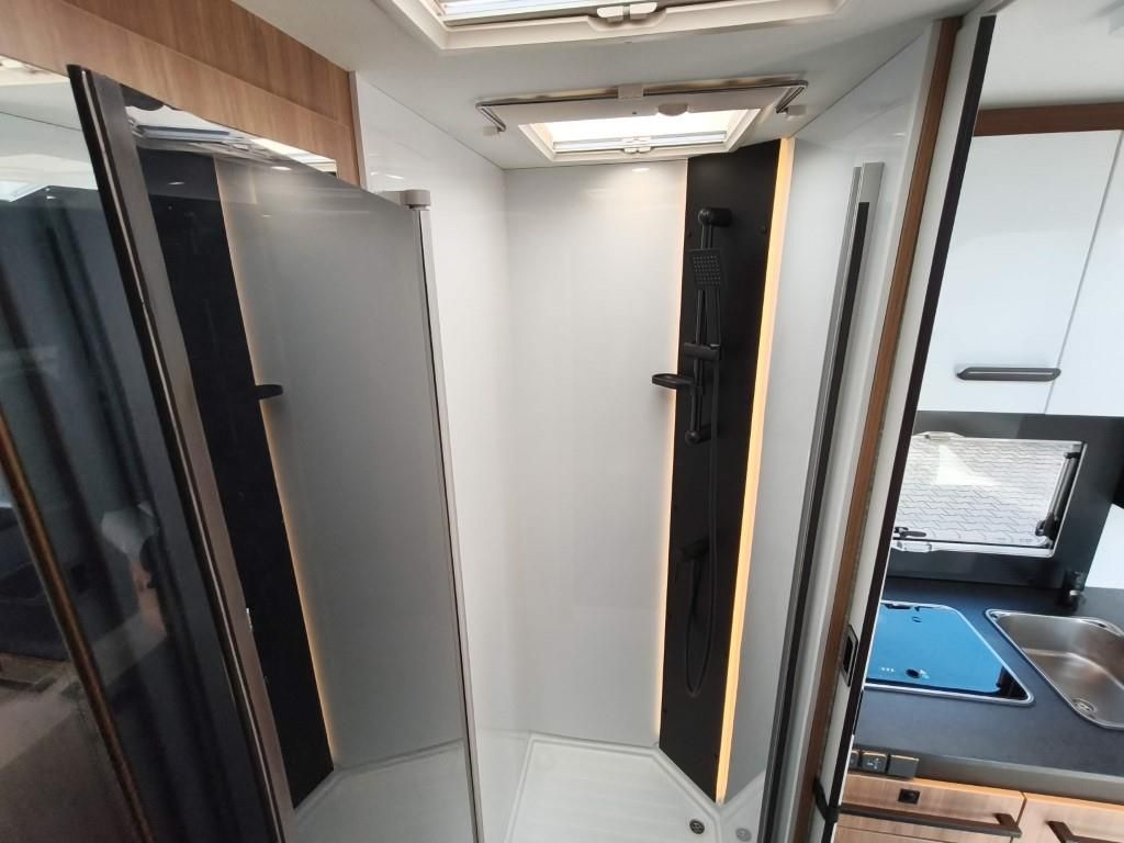 Autohaus Zimpel & Franke - Challenger 260 Graphite MJ27, 4,1t Automatik+Solar+Arktik+D - Bild 14 Autohaus Zimpel & Franke - Challenger 260 Graphite MJ27, 4,1t Automatik+Solar+Arktik+D - Bild 14
