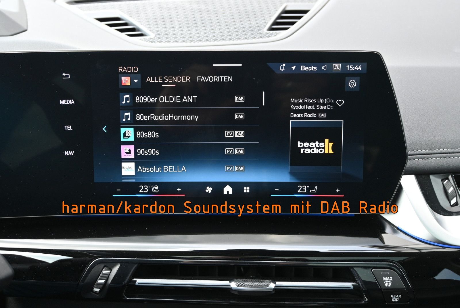 Fahrzeugabbildung BMW X1 xDr.23d xLine °ACC°AHK°HUD°H/K°MEMO°PANO°360°