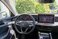 VW Passat Variant Elegance/ IQ DRIVE/ Apple CarPlay