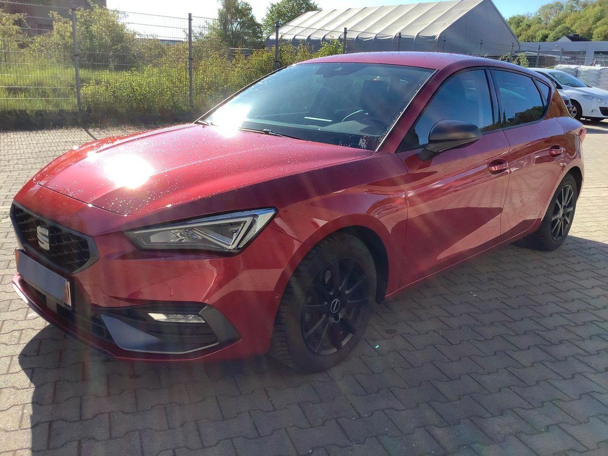 Seat Leon FR 1.5eTSI FR  Aut. LED NAVI VIRTUAL ACC
