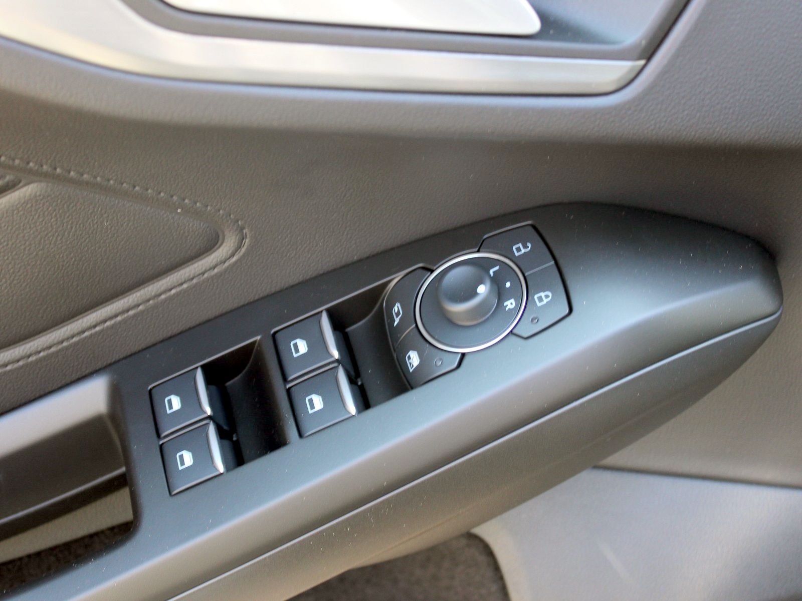 Fahrzeugabbildung Ford Focus Titanium X 1,5 EcoBlue