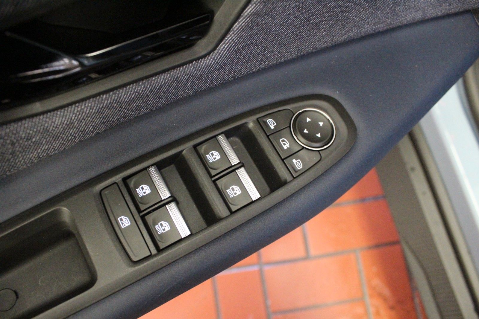 Fahrzeugabbildung Renault R 4 150 Comfort Range Techno*Winterpaket*