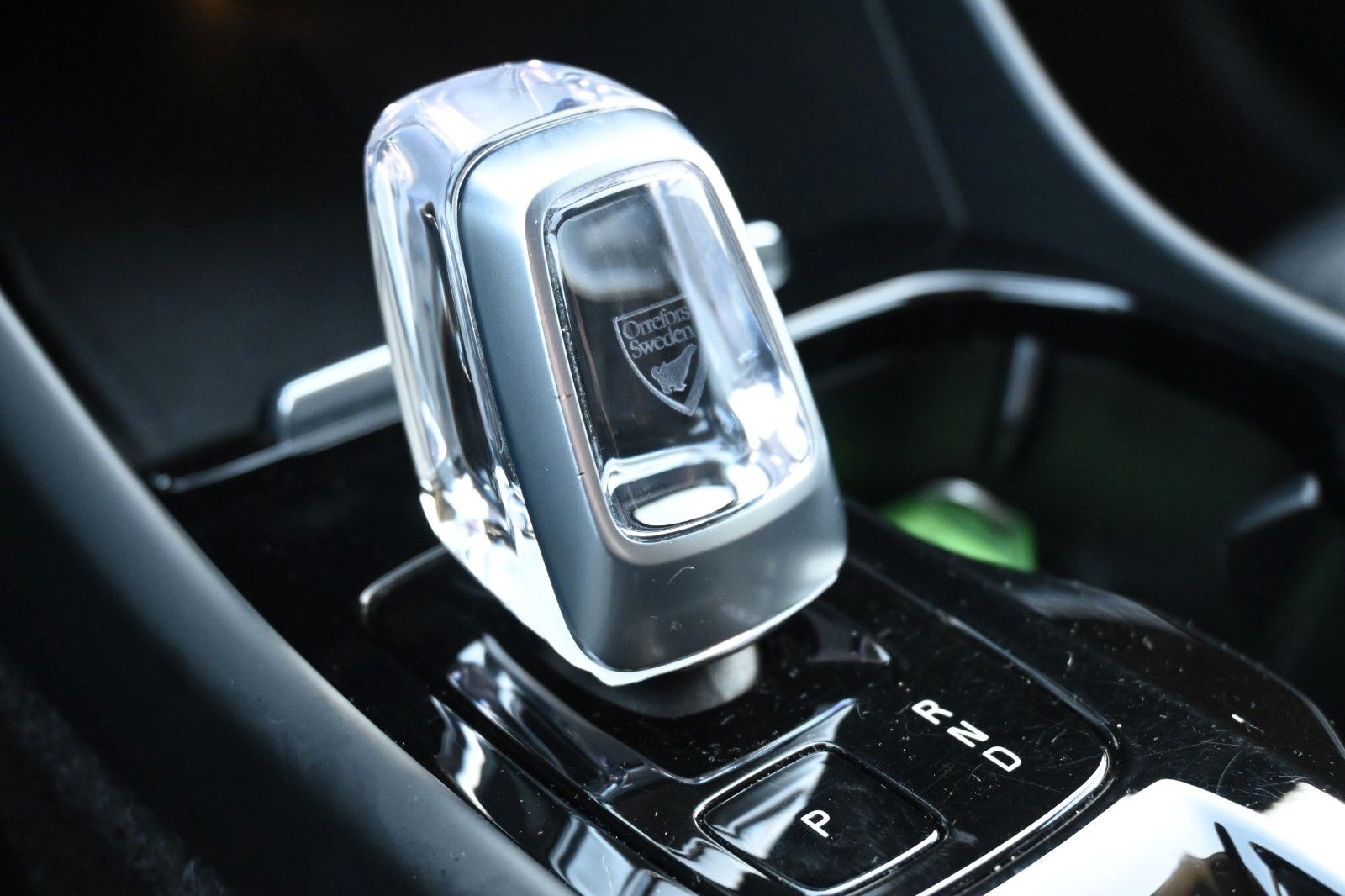 Fahrzeugabbildung Volvo XC40 T5 Recharge Plus Dark*H&K*BLIS*RFK*AHK