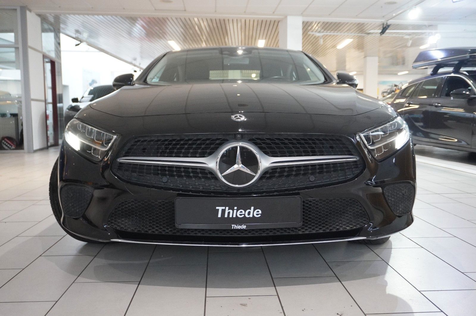 Fahrzeugabbildung Mercedes-Benz CLS 450 4MATIC 9G-TRONIC NAVI/360°/LED/HUD/AHK