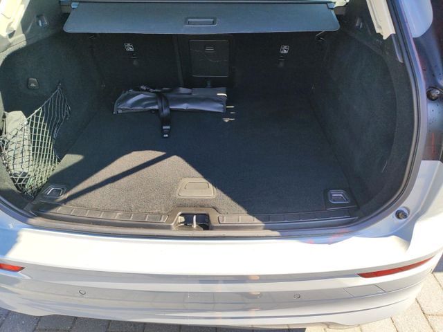 VOLVO XC 60 (Bild 11 von Array)