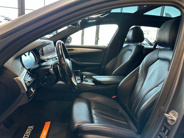 BMW 530 d xDrive Sport Line *LED*Pano*