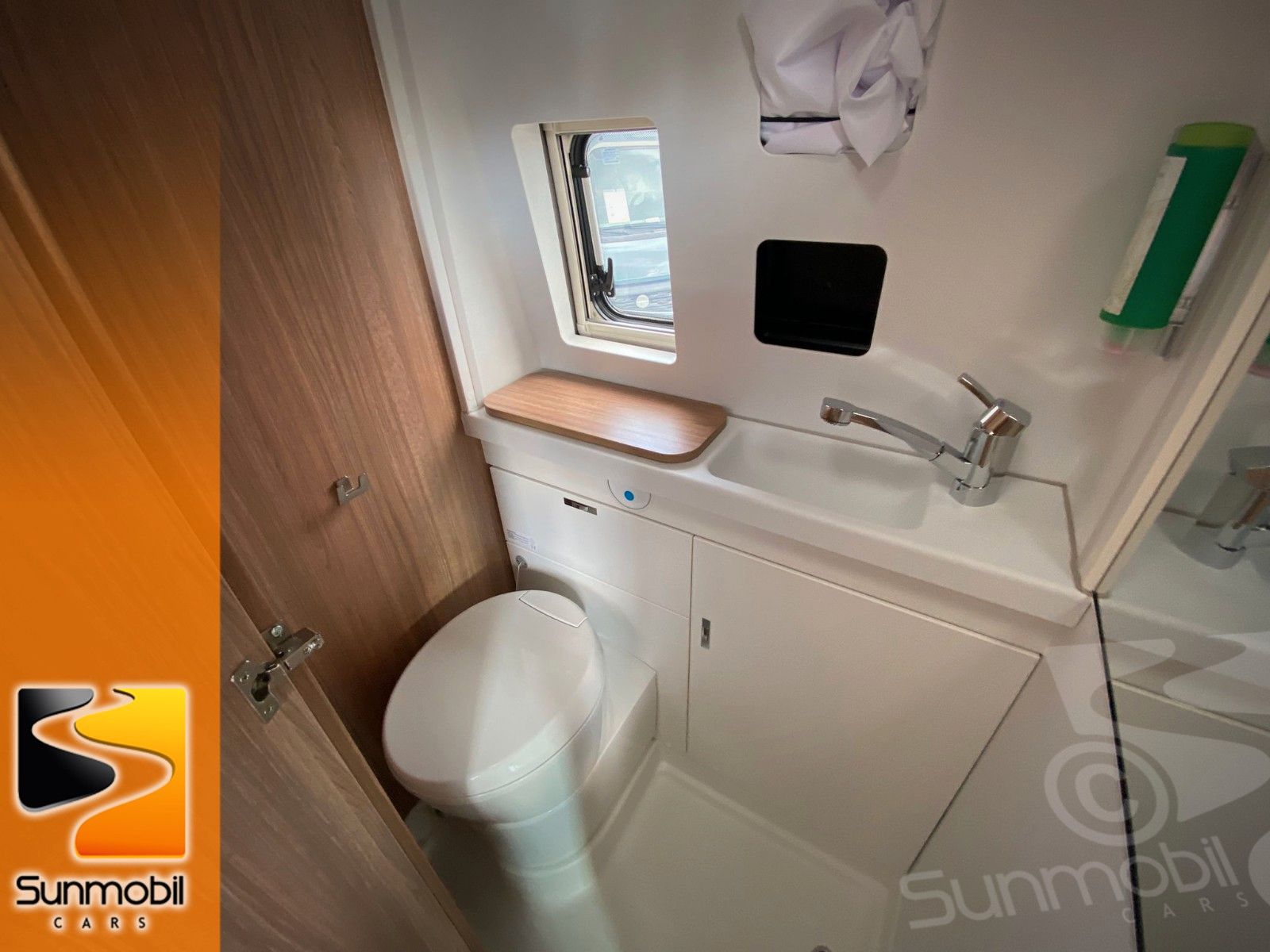 Fahrzeugabbildung Weinsberg CaraBus 600 DQ 140 PS Navi RFK