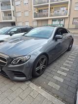 Mercedes-Benz E 200 Autom. - Amg/ Night paket - Mercedes-Benz E 200 Gebrauchtwagen in Stuttgart