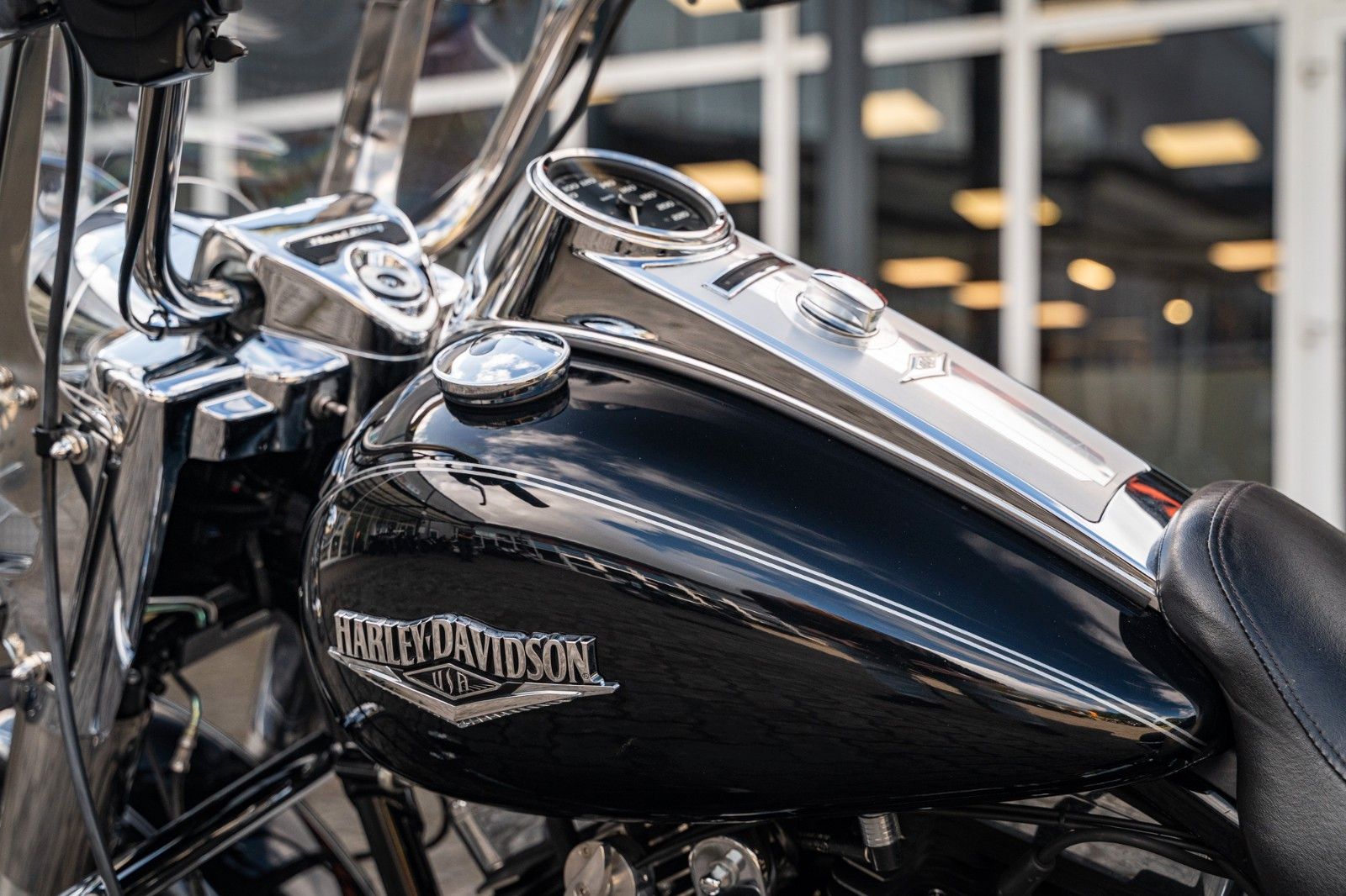 Fahrzeugabbildung Harley-Davidson FLHRC Road King Classic 103 CUI - PENZL  AUSPUFF
