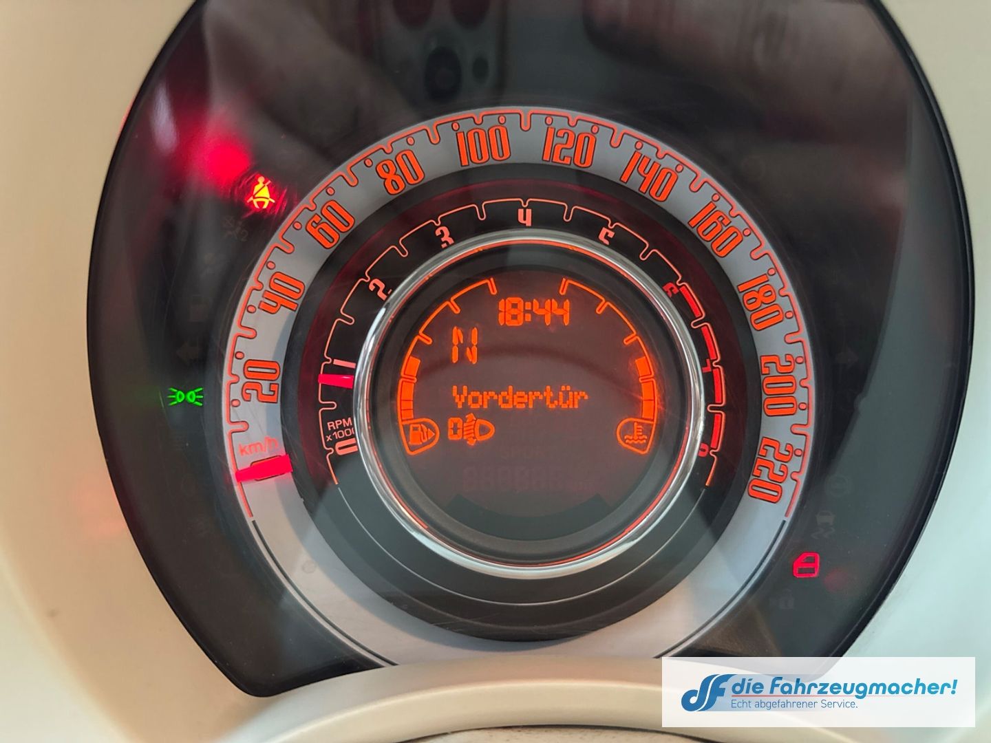 Fahrzeugabbildung Fiat 500 Lounge Faltdach PDC *IM KUNDENAUFTRAG