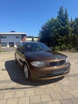 BMW 116 Baureihe 1 Lim. 116i - BMW 1 Series: Braun