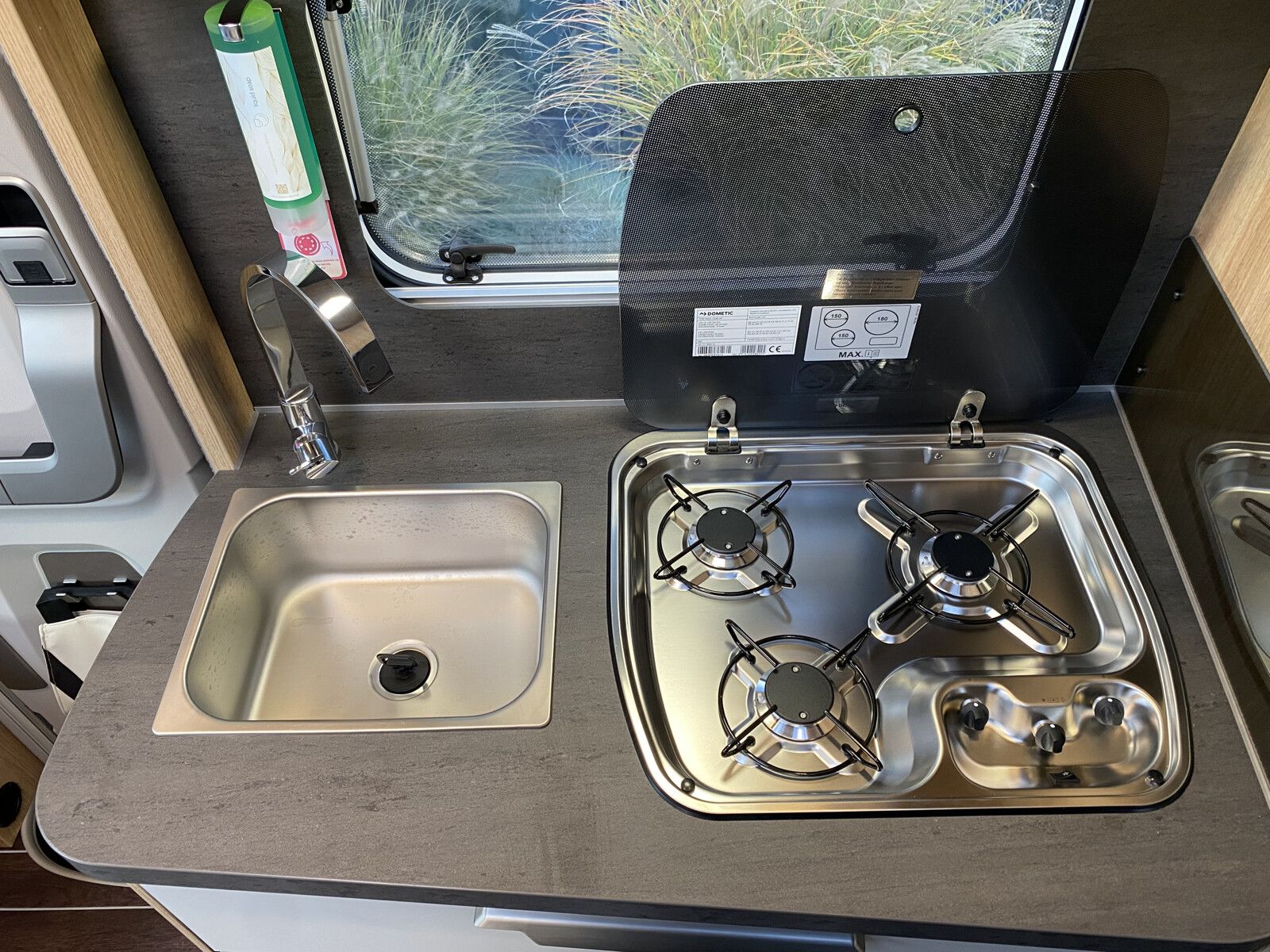 Fahrzeugabbildung Knaus Sky Ti PLATINUM SELECTION 650 MEG Automatik