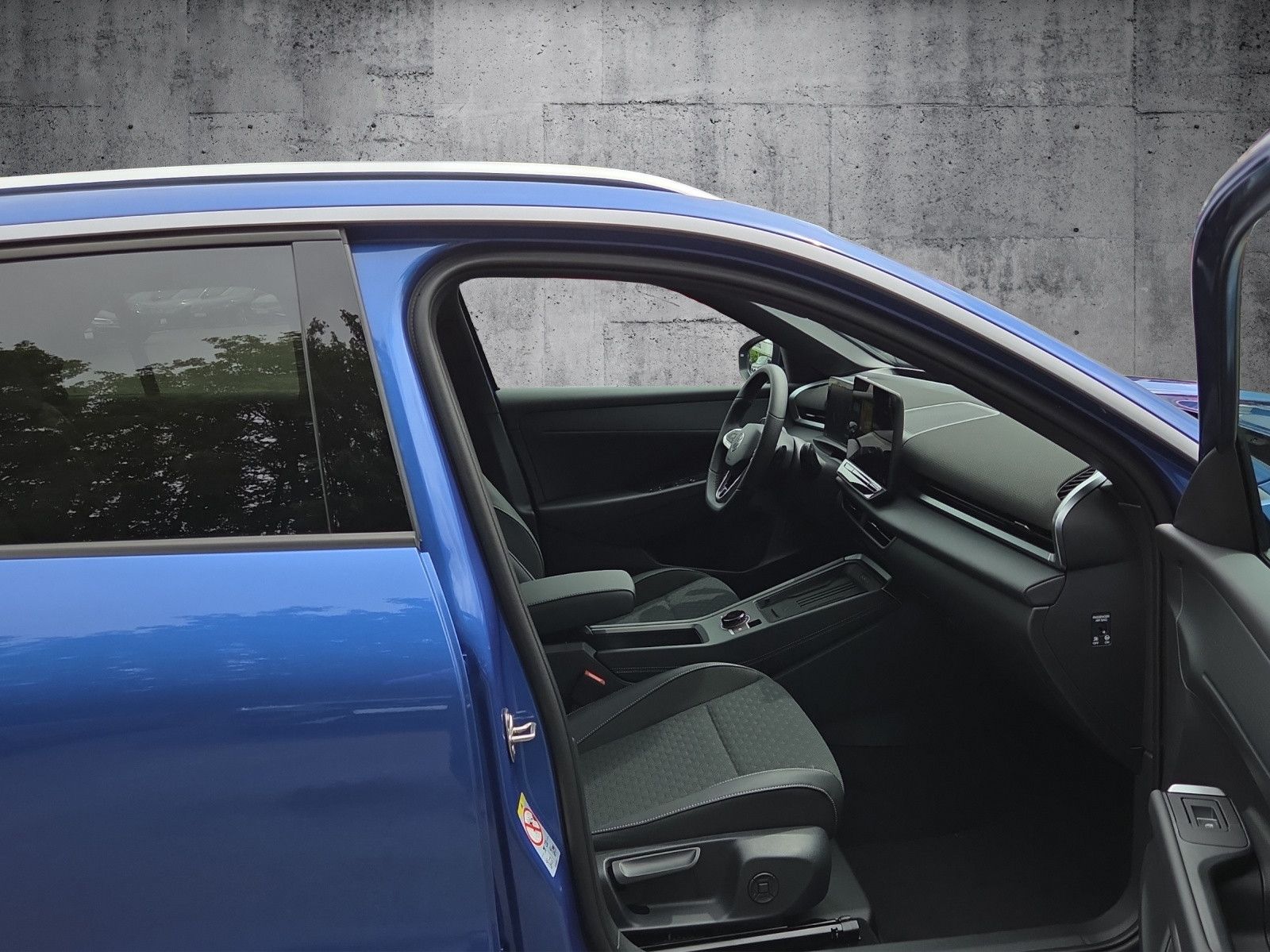 T-Roc neu R-Line 1.5 eTSI OPF DSG RFK AHK