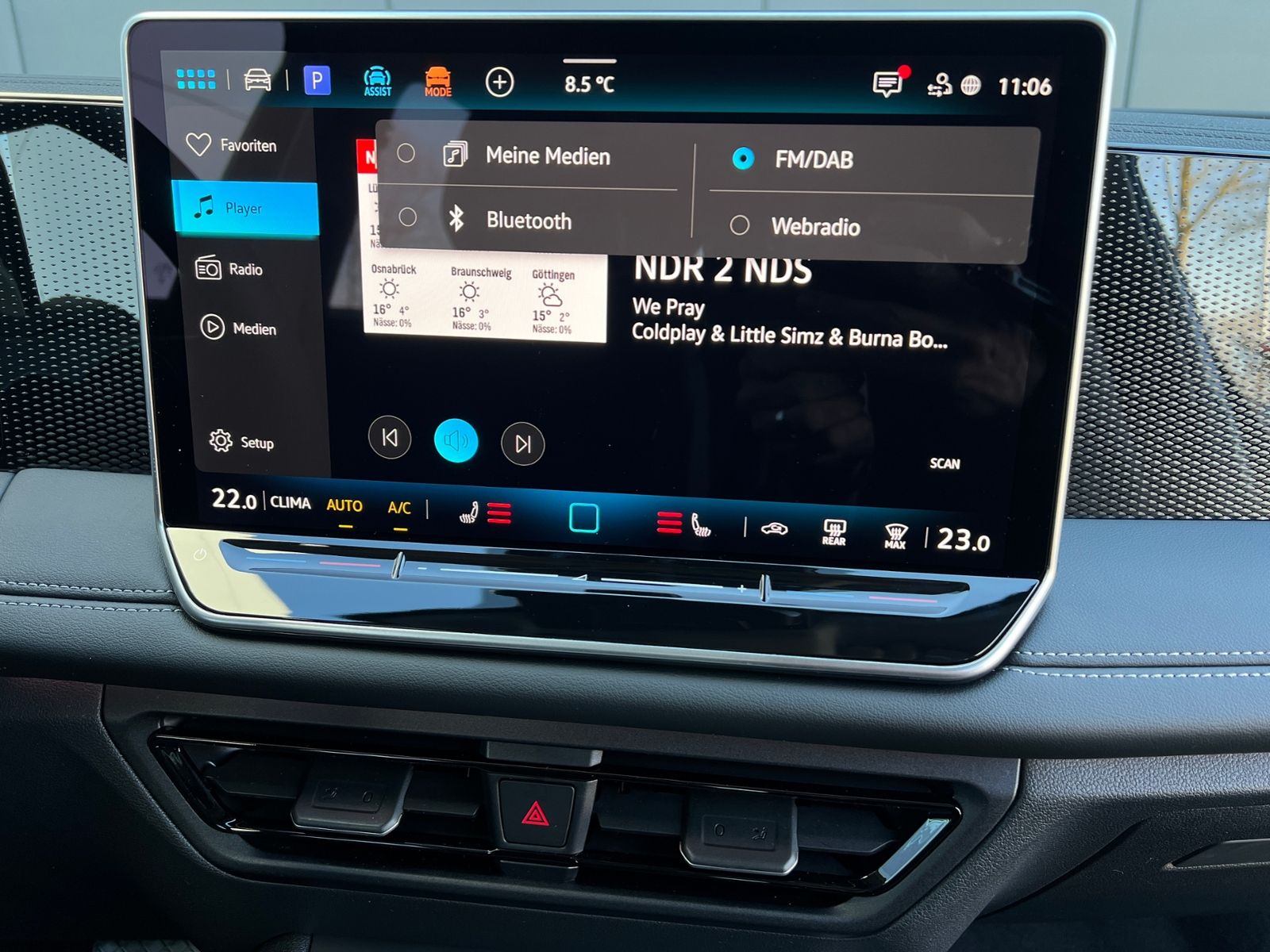 Fahrzeugabbildung Volkswagen Tiguan LIFE 1.5 eTSI DSG *AHK, LED Plus, Kamera,