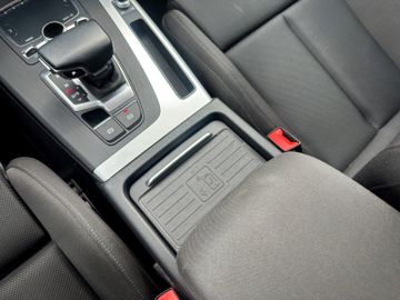 Audi Q5 55 TFSI e 2.0 quattro KLIMA A ALA CARPLAY