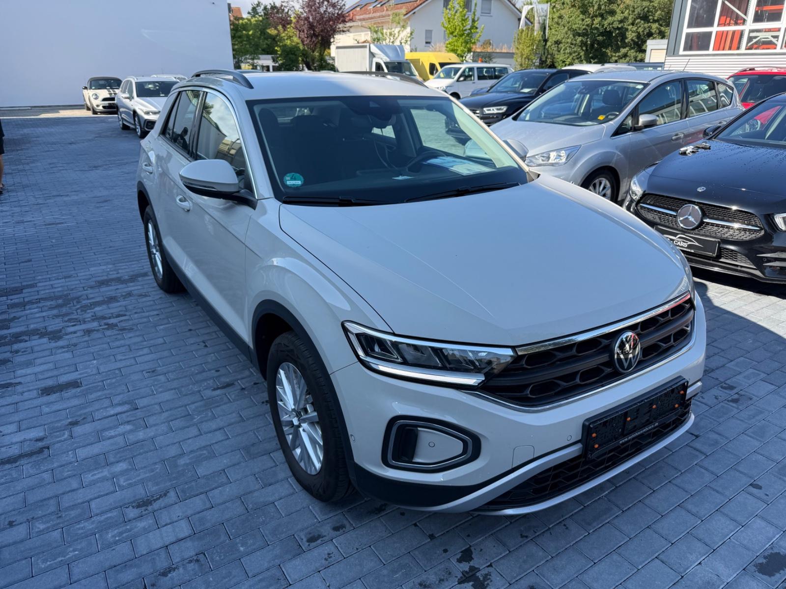 Volkswagen T-Roc Life*AUTO*VIRTUAL*NAVI*LED*KAM