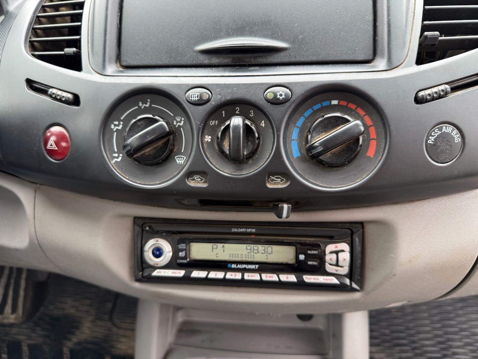 Mitsubishi L200 2.5D Invite ClubCab 4WD AHK Klima Tüv 08.27