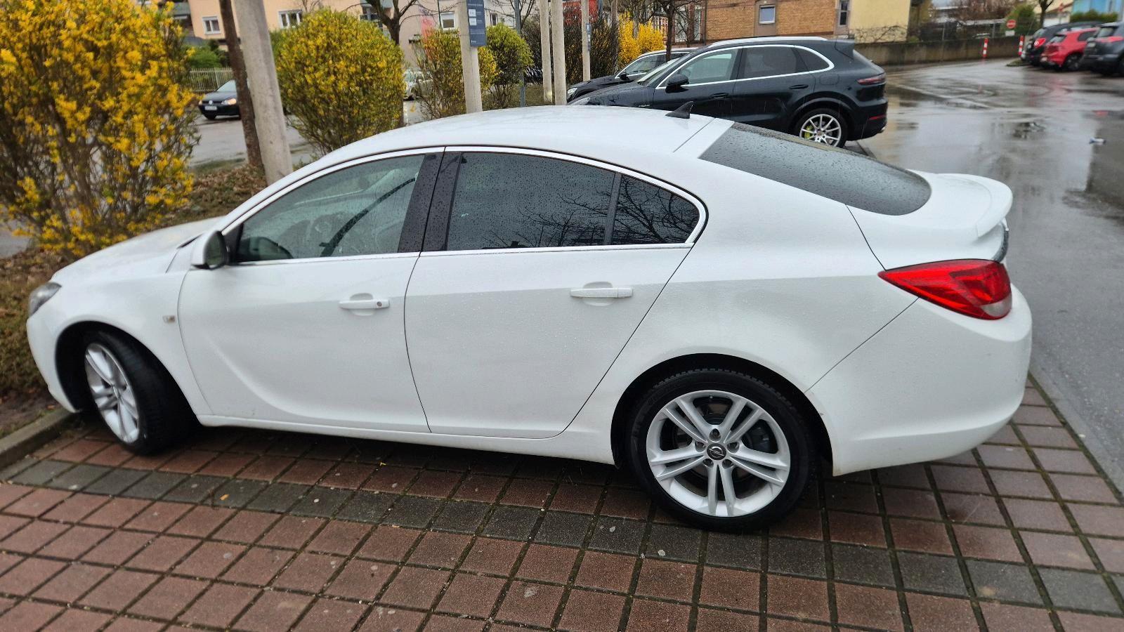 Opel Insignia