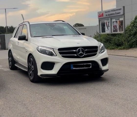 MERCEDES-BENZ Mercedes Benz GLE 43 AMG *DISTRONIC+* *SCH...