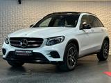 Mercedes-Benz GLC250d 4M AMG NIGHT* LED#SHZ#AHK#PANO#ACC#NAVI - Autos mit Automatikschaltung