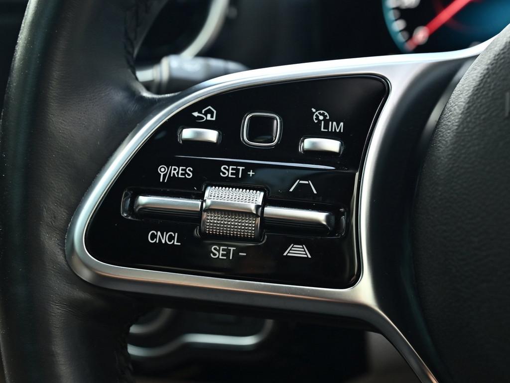 Mercedes-Benz A 250 Limo Progressive PANO MULTIB. LED 360° SHZ