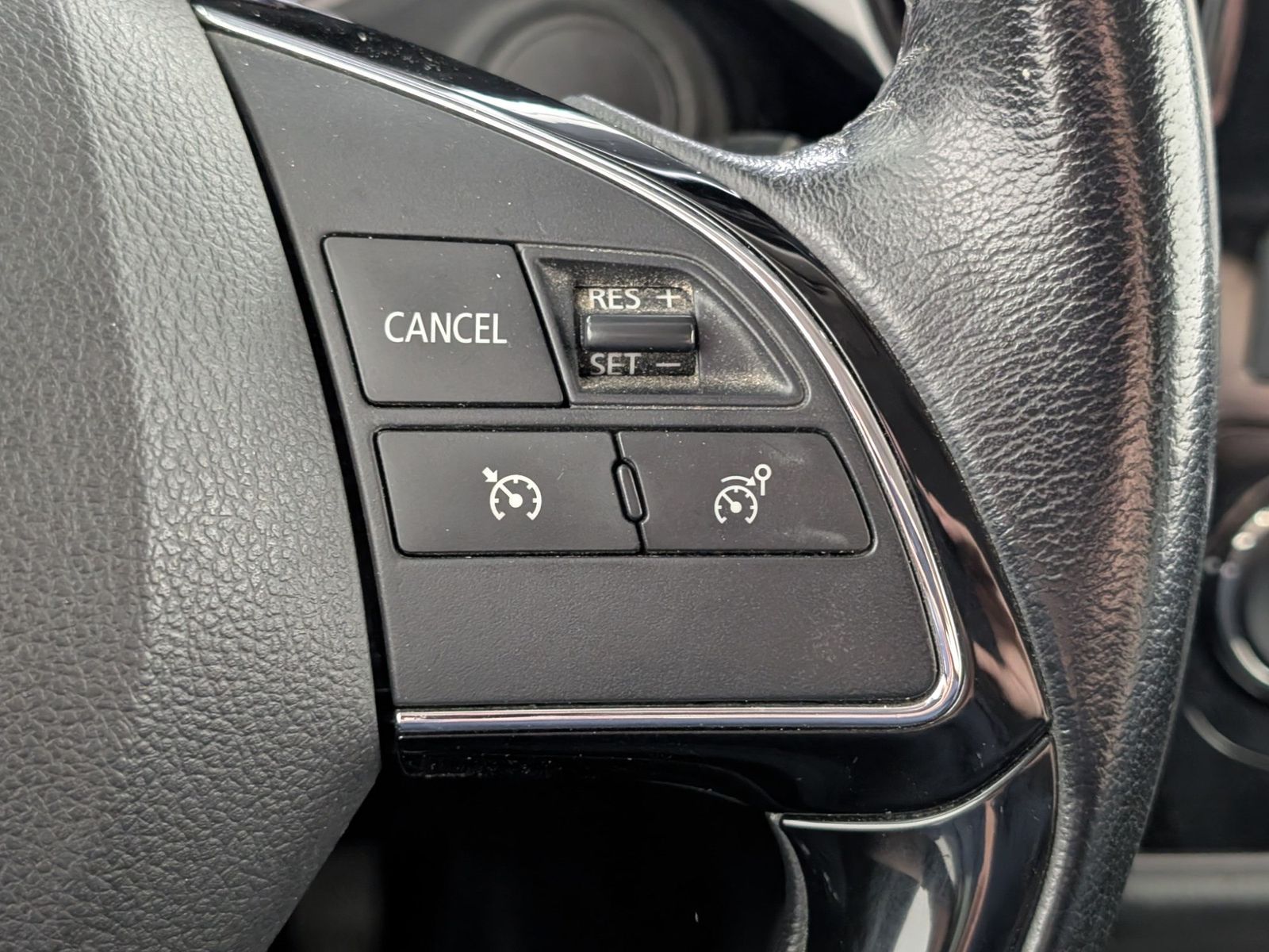 MITSUBISHI Outlander 2.0 MIVEC Edition Kamera SHZ – Bild 24