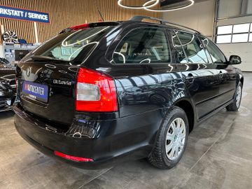 MYAUTOCENTER – Gebraucht- und Jahreswagen mit Werkstattservice in Pfaffenhofen Skoda Octavia Combi Ambiente *Klima*TÜV NEU*