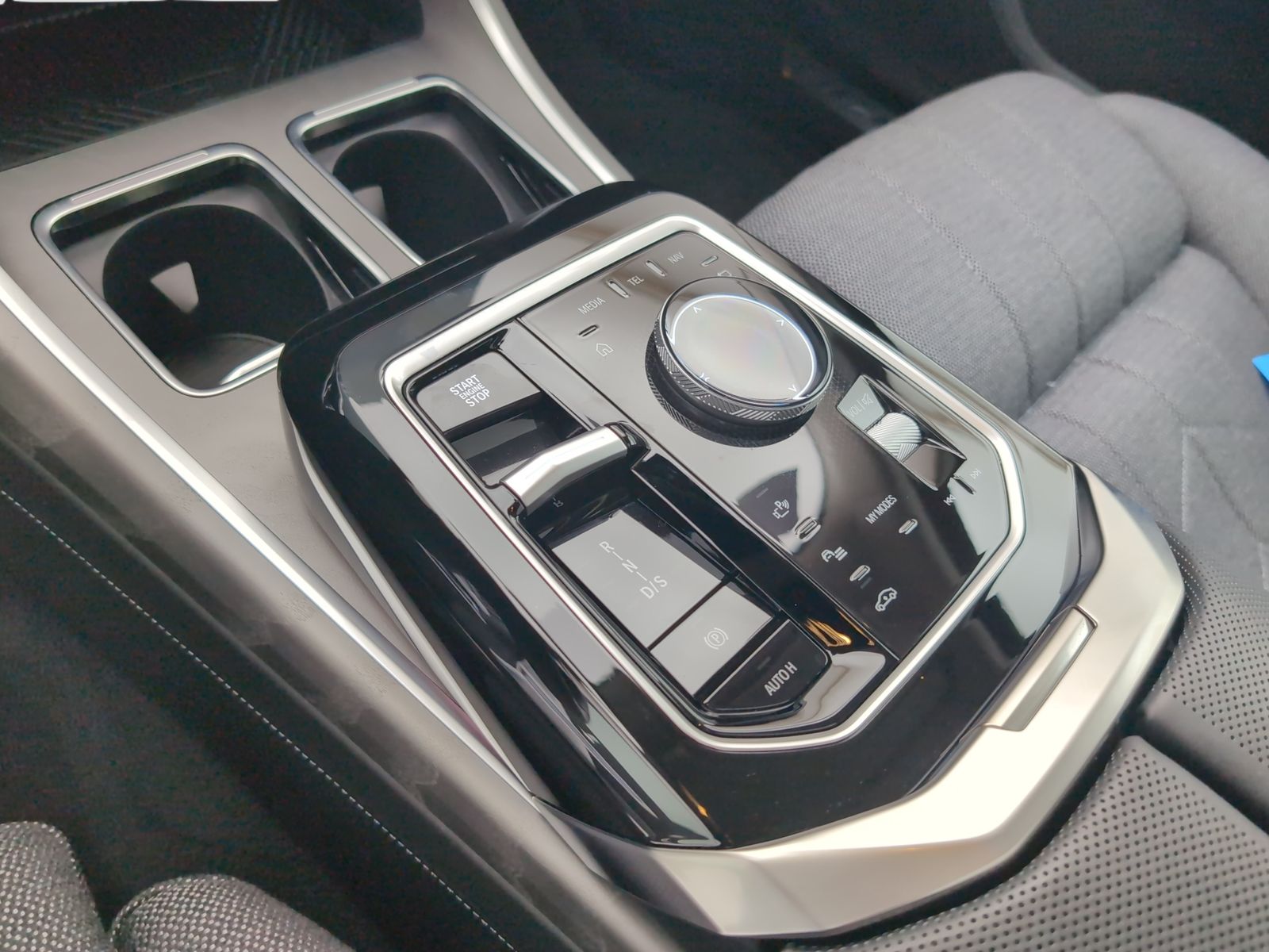 BMW M760 - Bild 14