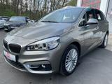 BMW 220 i Active Tourer Luxury Line Leder Xenon 1 Hd - BMW Gebrauchtwagen in Gießen