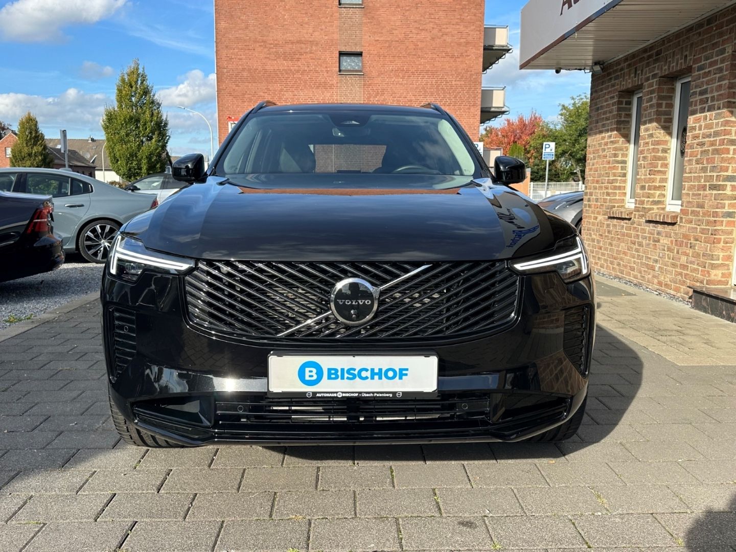 Volvo XC90 T8 Plus Dark Recharge AWD 360 Pano HUD Matr imagem 2