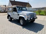Land Rover Defender 90 TD4 Softtop - Land Rover Defender aus 2012