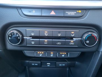 Fahrzeugabbildung Kia Ceed 1.0 T-GDi Edition 7 KLIMA SHZ LHZ KAMERA