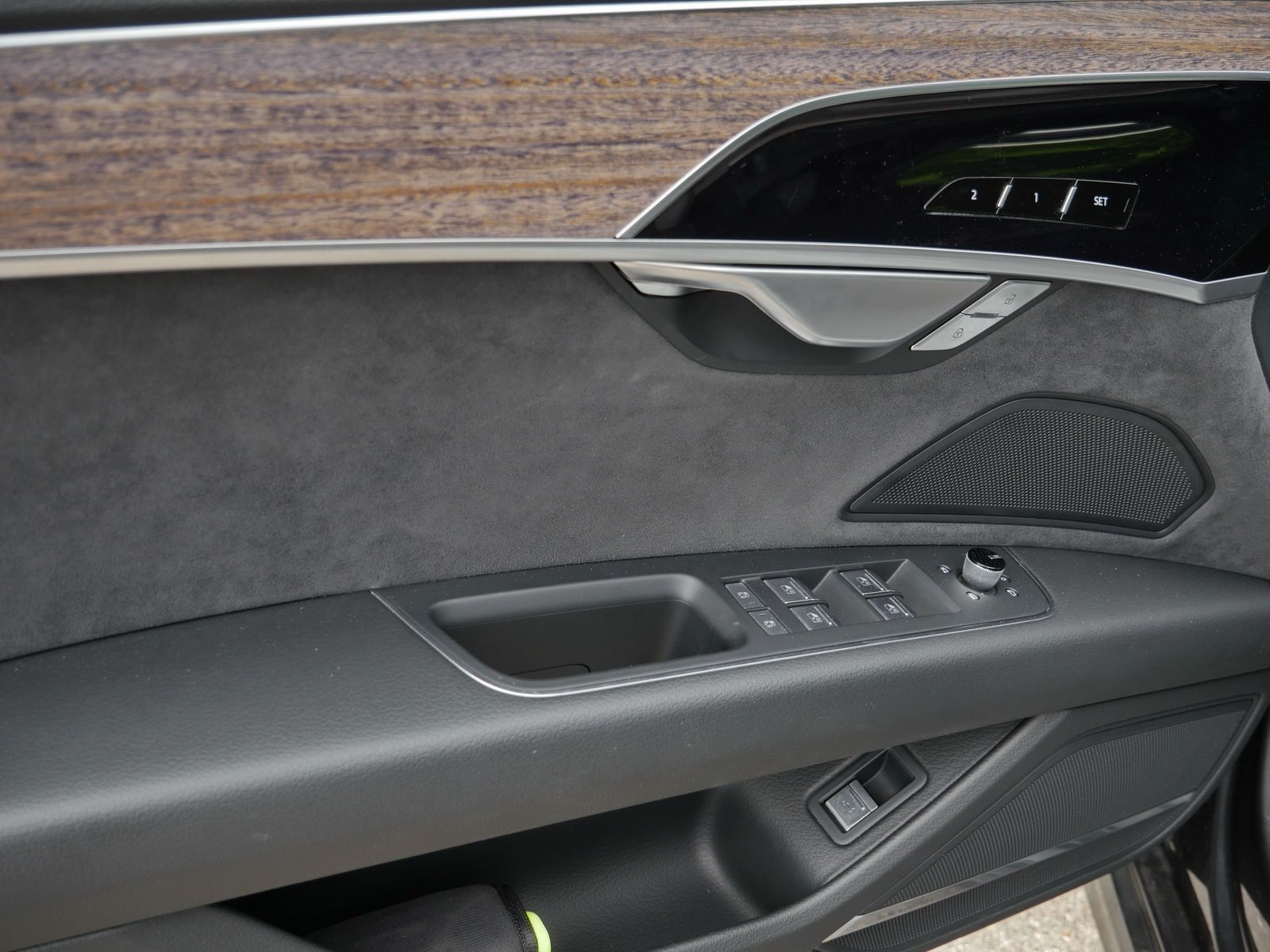 Audi A8 - Bild 22