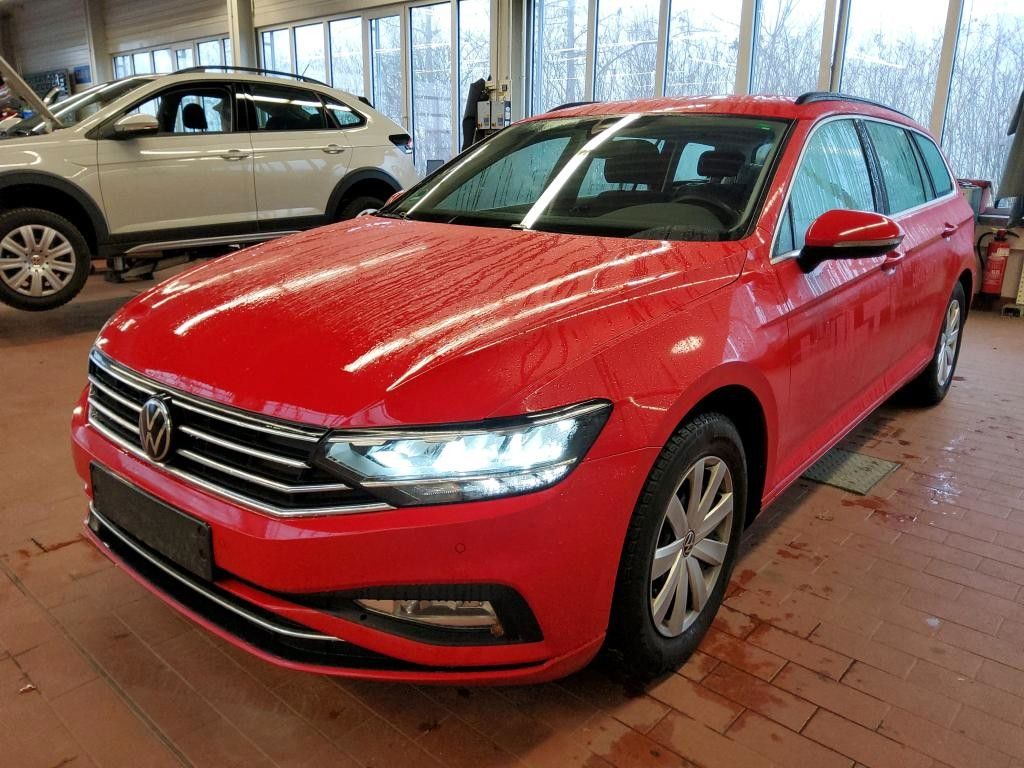 VW Passat Variant Business 2.0TDI DSG Navi ACC LED