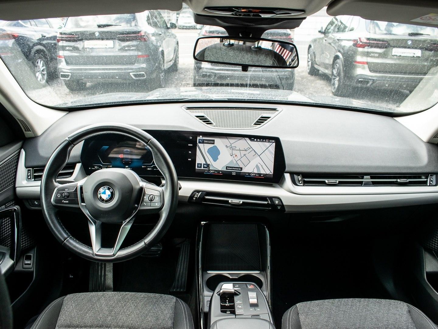 BMW X1 sDrive18i RFK NAVI LED PDC V+H SHZ DAB PA, миниатюра 9