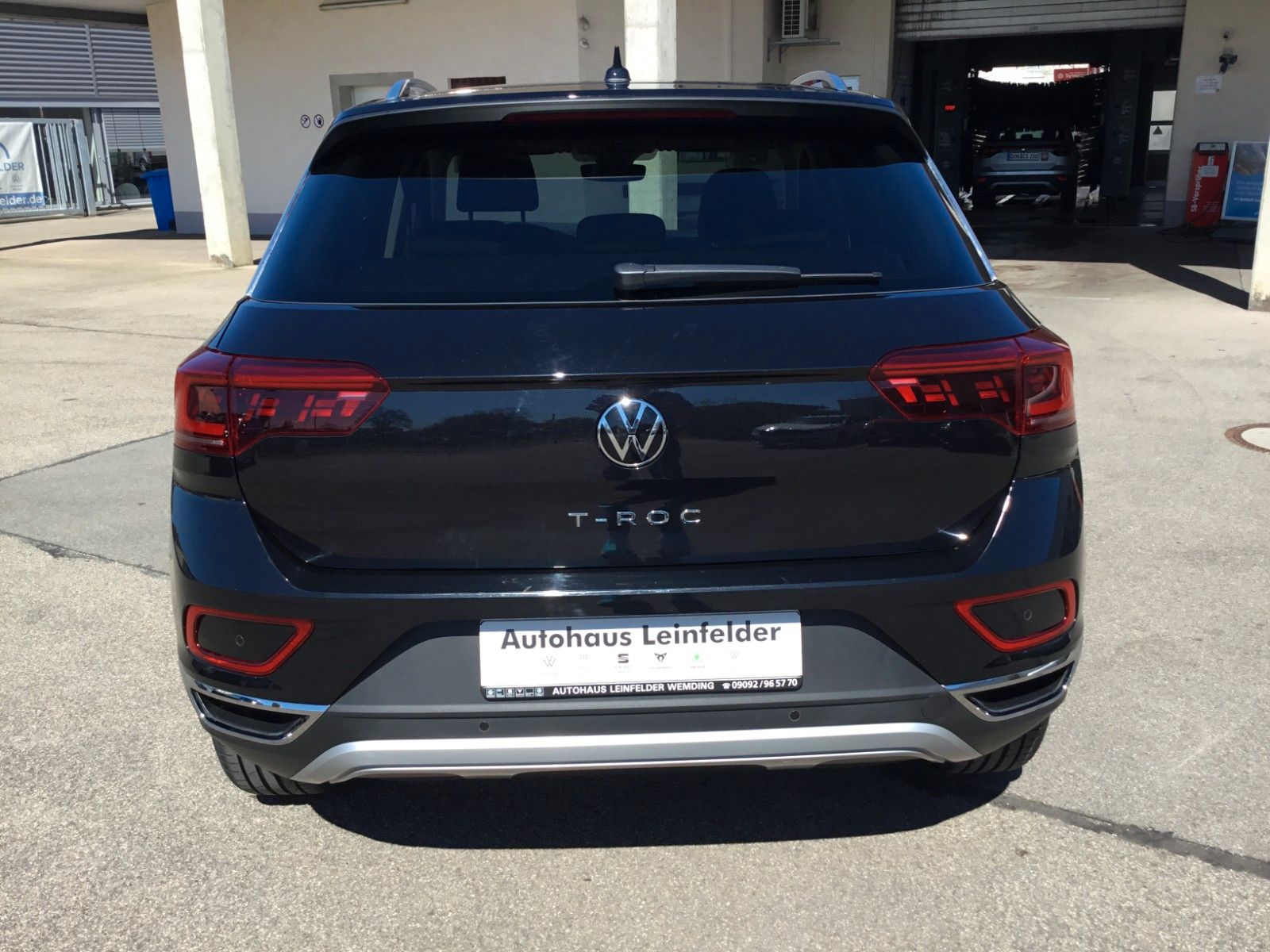 Fahrzeugabbildung Volkswagen T-Roc 1.5 TSI DSG Style+ACC+MatrixLED+Kessy+Navi