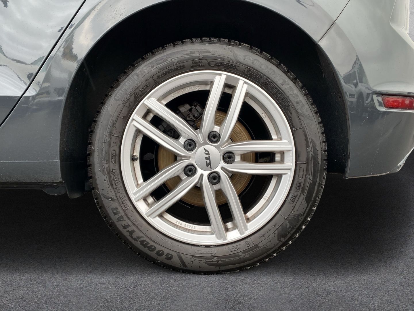 Fahrzeugabbildung Volkswagen Golf Sportsvan VII Comfortline 1.6 TDI BMT Start