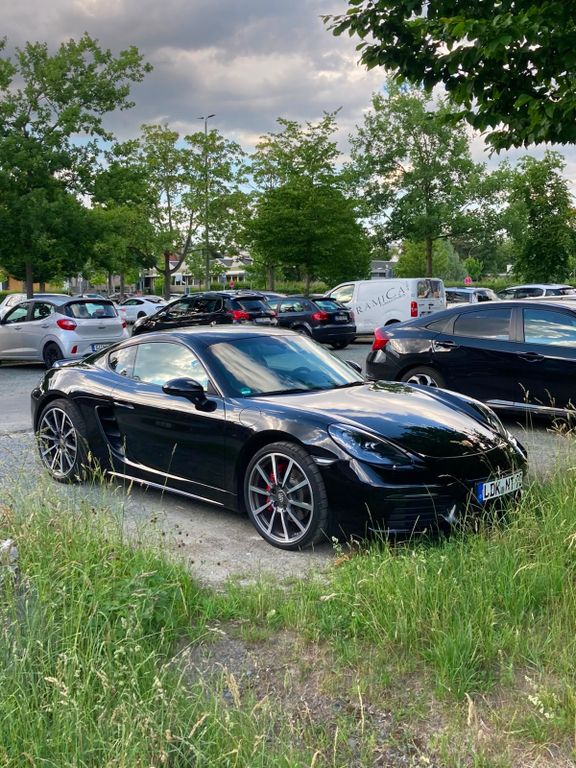 Image of Porsche Cayman