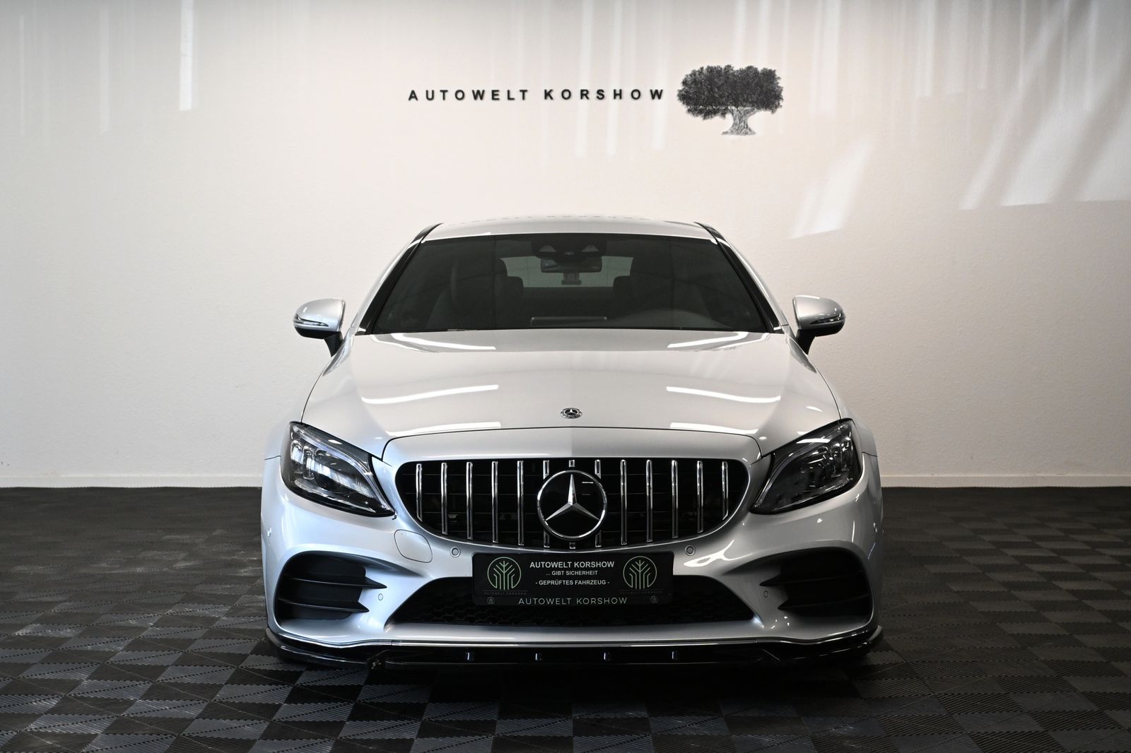 Mercedes-Benz C 300 AMG-LINE VIRTUAL BURMESTER RFK AMBIENT foto 2