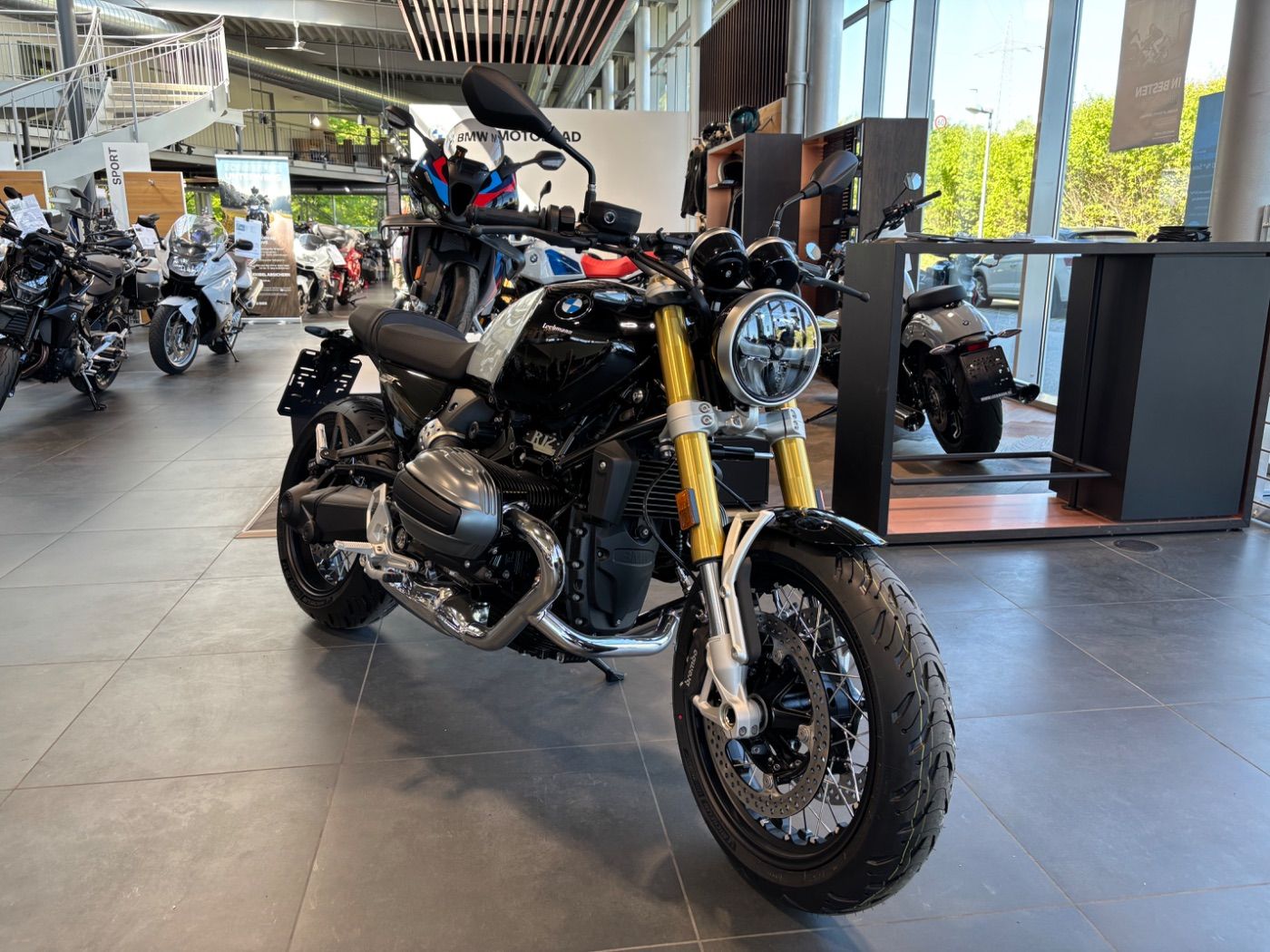Fahrzeugabbildung BMW R 12 nine T Komfort-Paket Speichenräder