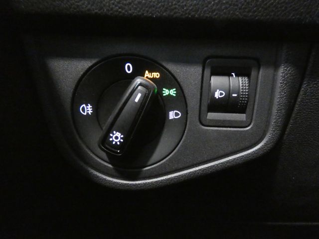 Taigo 1.0 TSI ENERGY AHK ACC KAMERA LED SHZ KLIM