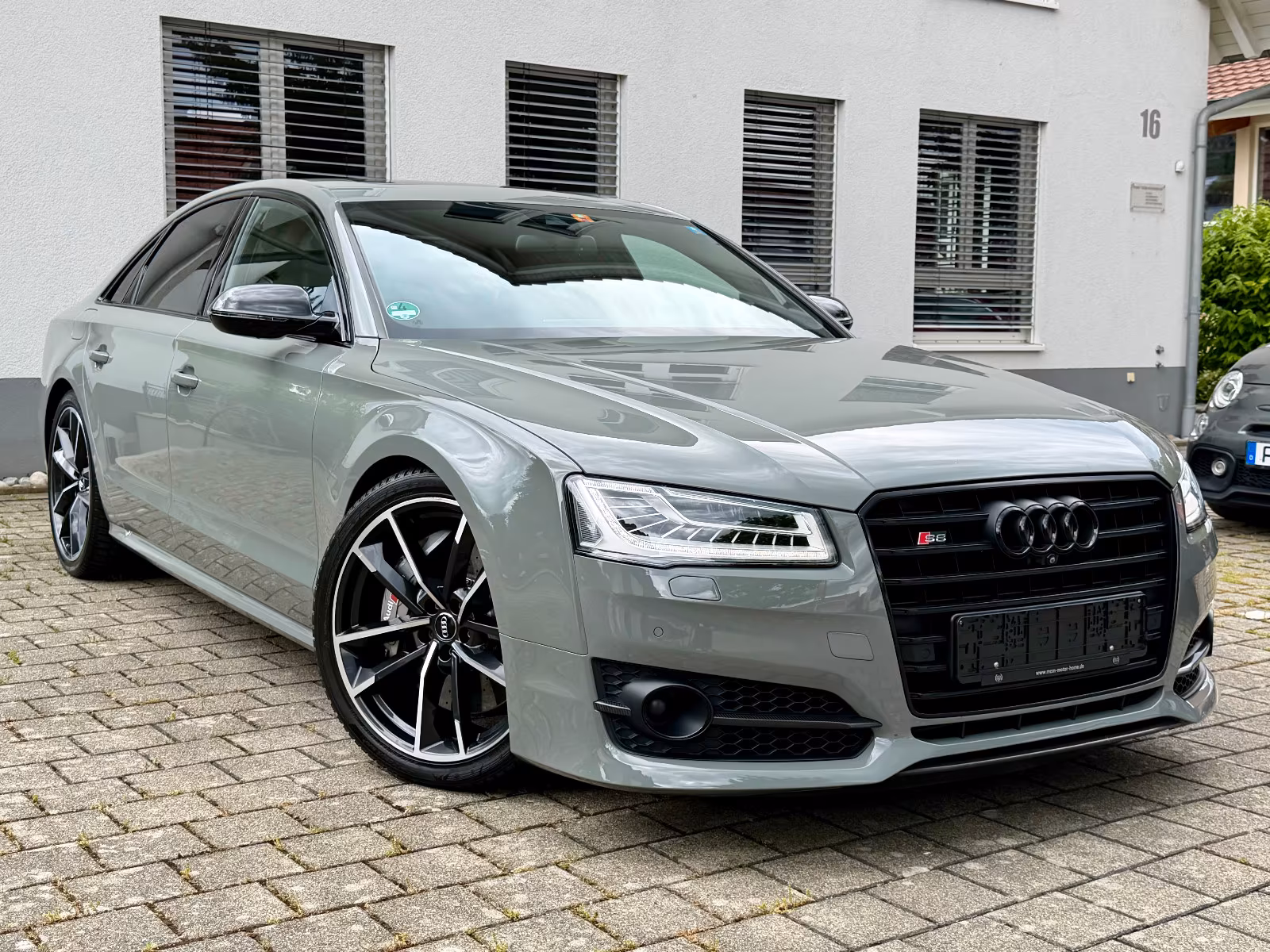 Audi S8 4.0 TFSI  plus KERAMIK*BOSE*Vollleder*CARBON