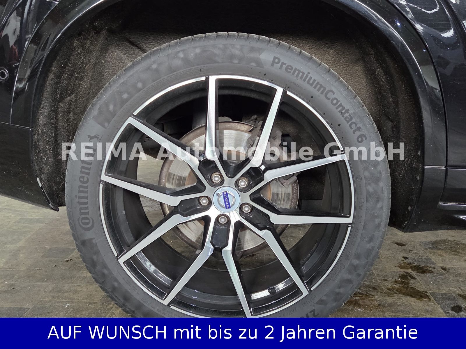Fahrzeugabbildung Volvo XC 90 2,0 D Momentum AWD, 7 Sitzer, ACC